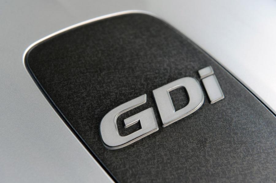  Hyundai Genesis 2012 года  (фото 26 из 73)